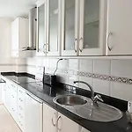 Orchid Gran Bilbao, Parking Apartmán